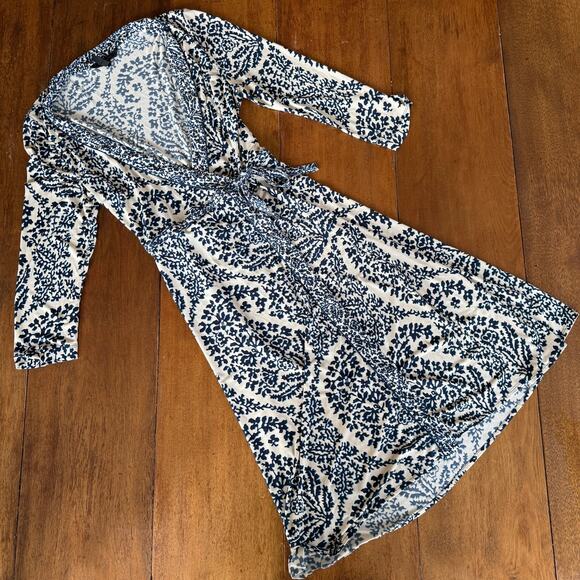 BCBGMaxazria Blue Paisley Floral Wrap Dress Midi Womens Med Navy Cream Feminine - Picture 9 of 15